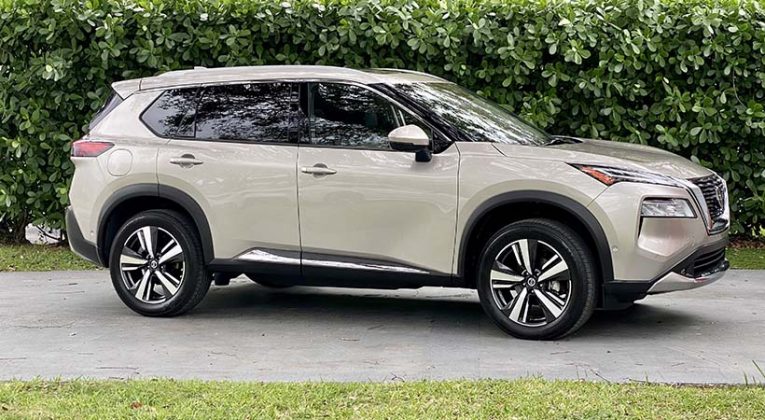 Nissan Rogue Platinum FWD 2021; $36,910 … con todo | Autos Javier Mota